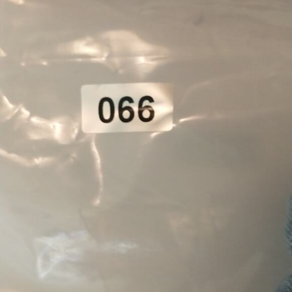 LL Bean Jeans Men's Sz 40 x 34 Classic Fit Straight Leg Medium Wash Denim - Picture 10 of 10